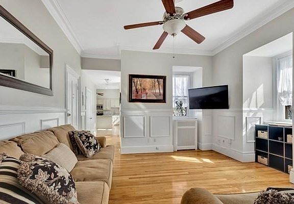 2nd image of 14 Everett St APT 6