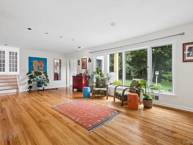 5 Agnes Cir — Photo 7