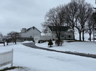 17697 Shifferly Rd, North Lawrence, OH 44666