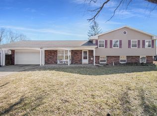 6002 S Gotham Dr, South Bend, IN