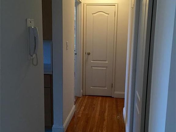3rd image of 6787 Booth St #4K