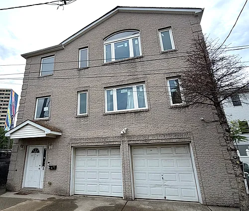 21 Perry St #1 Photo 1