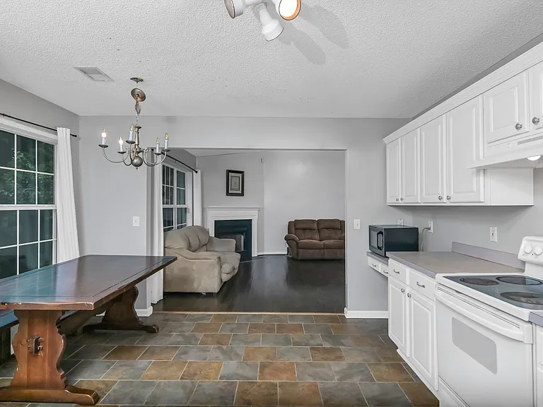 109 Gibson Forest Dr — Photo 13
