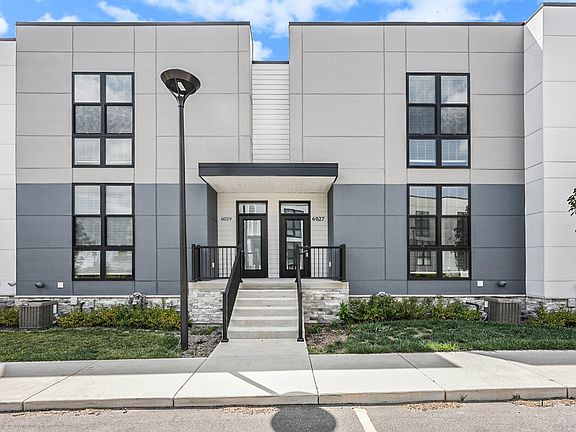 3rd image of 6027 Port View Dr SE #23
