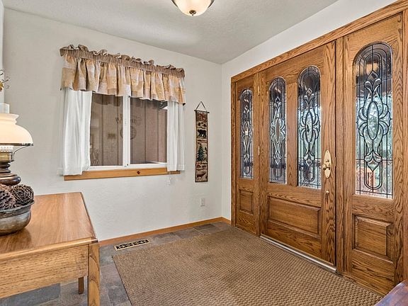 4th image of 11592 Saint Bernard Dr