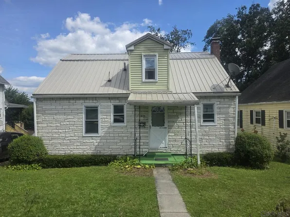 1612 Forbes Ct, Johnstown, PA 15905