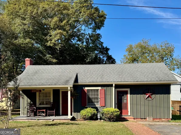 235 Mountain Way, Rockmart, GA 30153