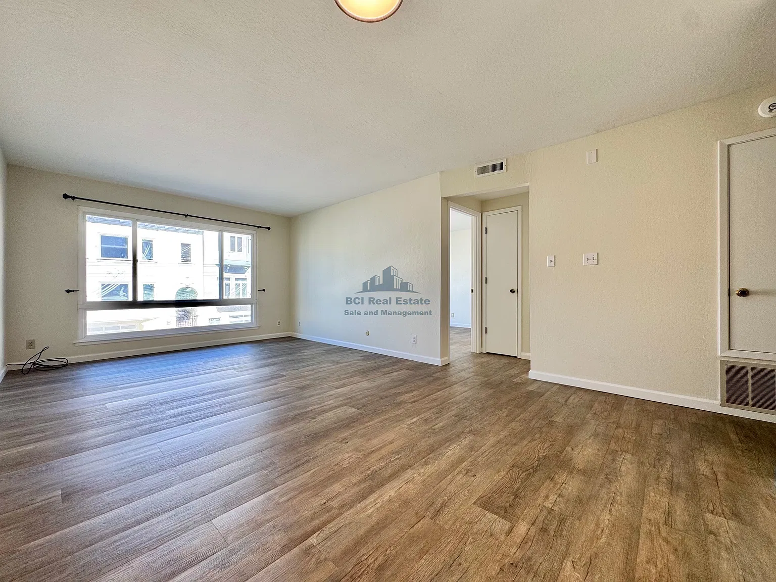 2 bed, $6,220 — Photo 3