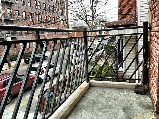 Rented by NY Space Finders Inc. | media 22