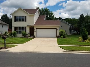 5101 Oak Valley Dr, Madison, WI 53704