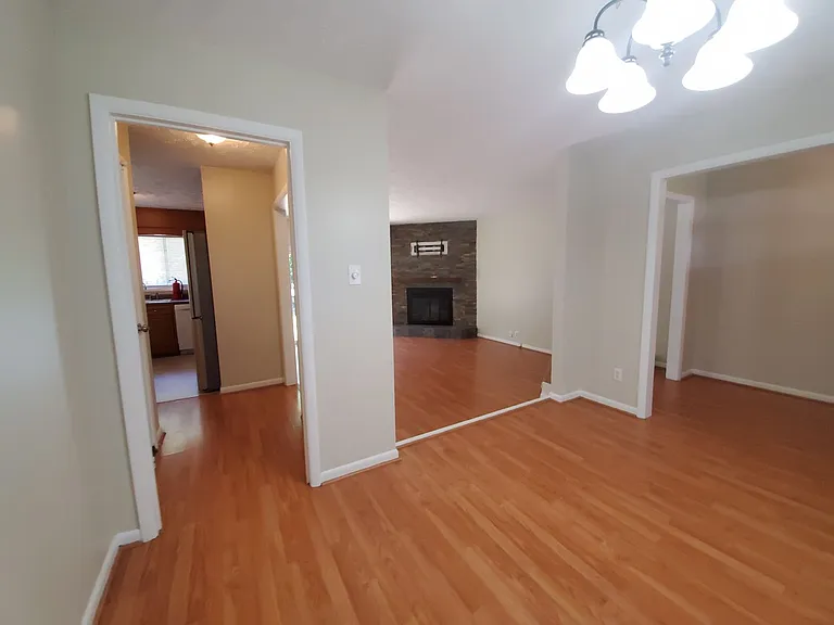 6400 Hollyhock Ct — Photo 13