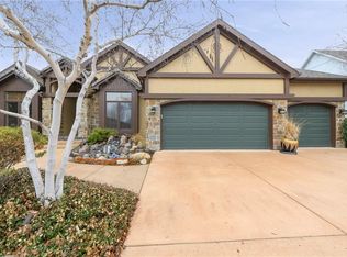 20816 W 99th St, Lenexa, KS 66220