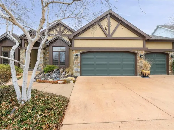 20816 W 99th St, Lenexa, KS 66220