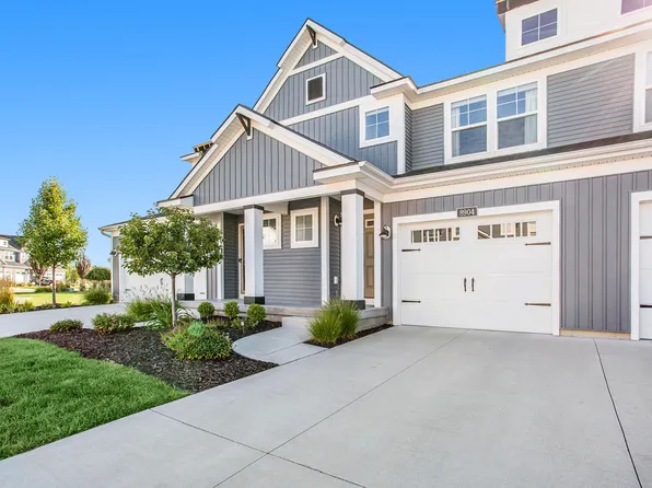 8904 Barrington Ln, Jenison, MI 49428