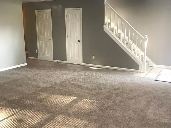 4th image of 5610 Forest Manor Ave