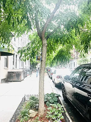 Rented by CitySites Real Estate Group | media 18