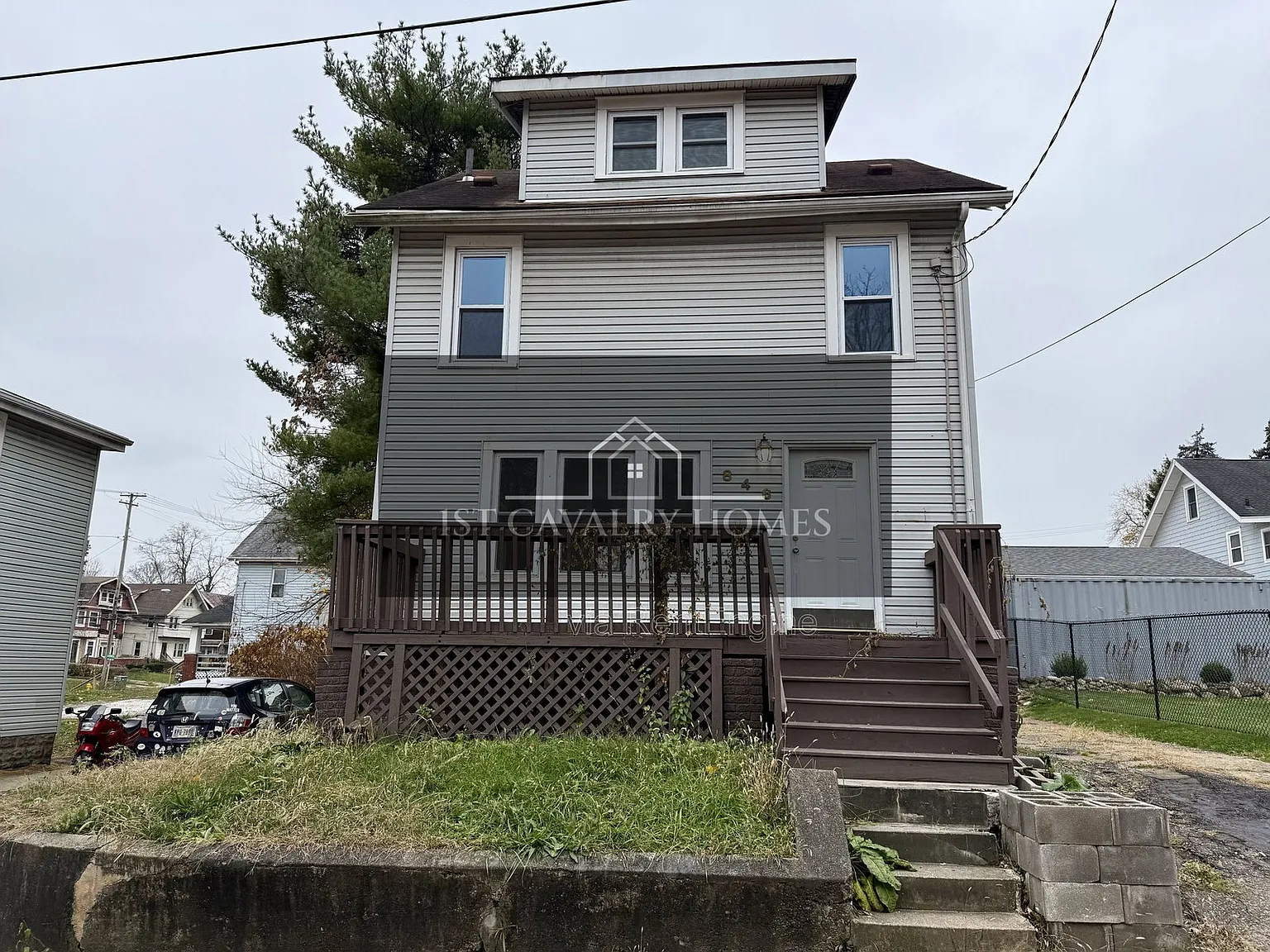 4 bed, 1.0 bath, 1433 sqft, $1,325 — Photo 1