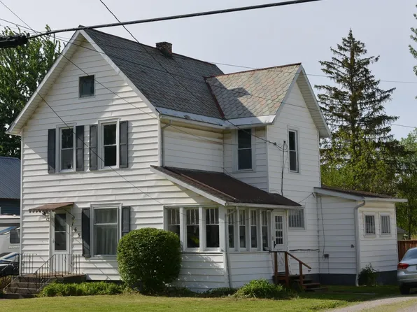 163 E Main St, New London, OH 44851