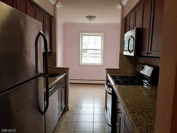 2nd image of 565 Grove St APT F-13