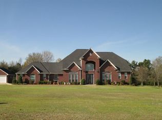 25 Cardinal Ln, Texarkana, TX 75501