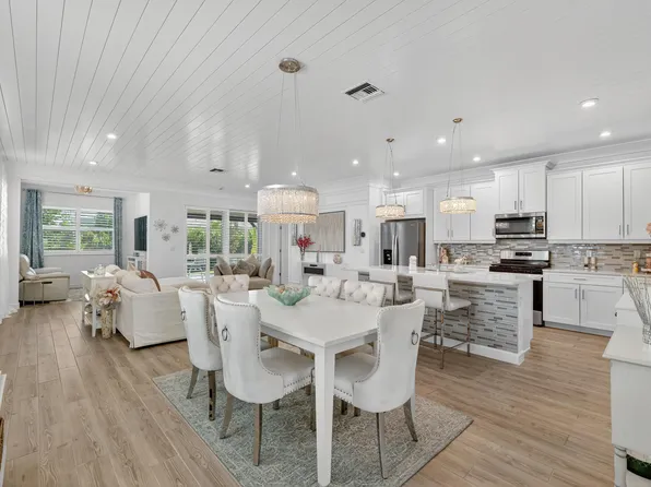 9866 SW Veronese Drive, Port St Lucie, FL 34987