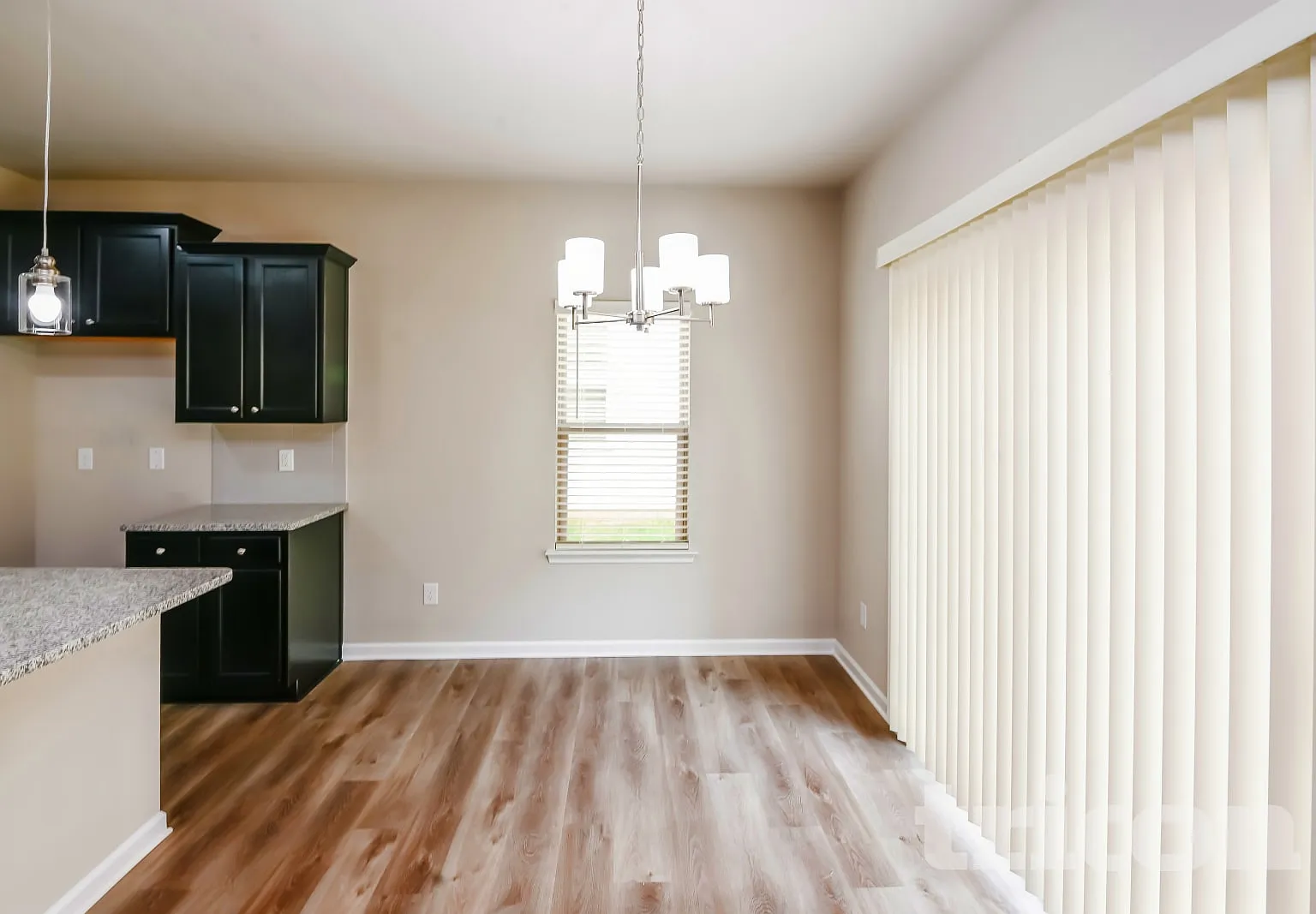 139 Spring Knoll Drive Charlotte NC — Photo 4