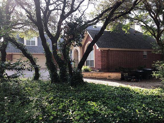 2nd image of 311 Sunrise Dr