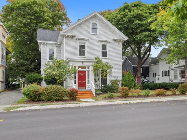 51 Grove Street, Bangor, ME 04401