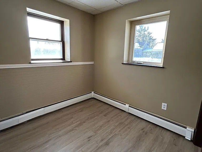 135 Oakland Rd — Photo 3