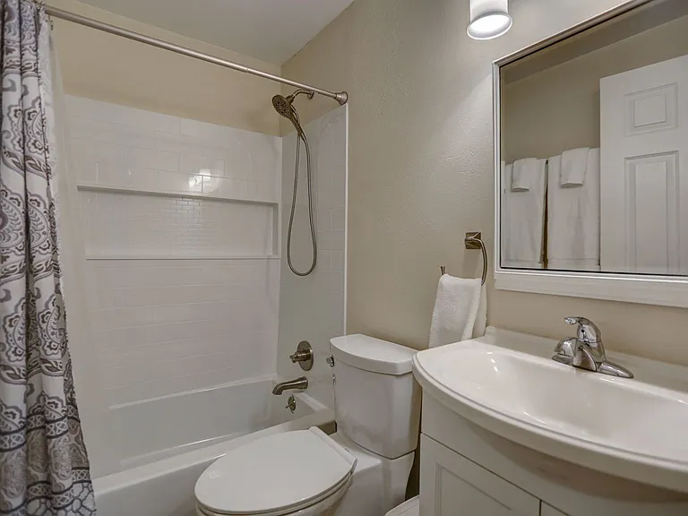 1206 E Heroy Ave — Photo 11