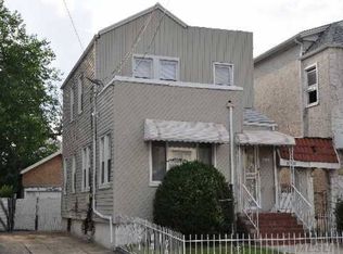 13749 234th St, Rosedale, NY 11422