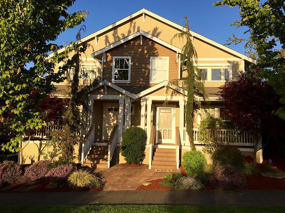 1st image of 3117 Norton Ave Unit B