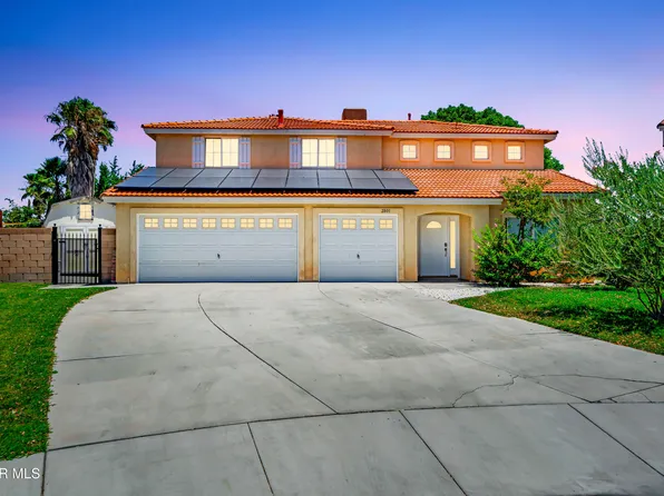2801 Gershwin Dr, Lancaster, CA 93536