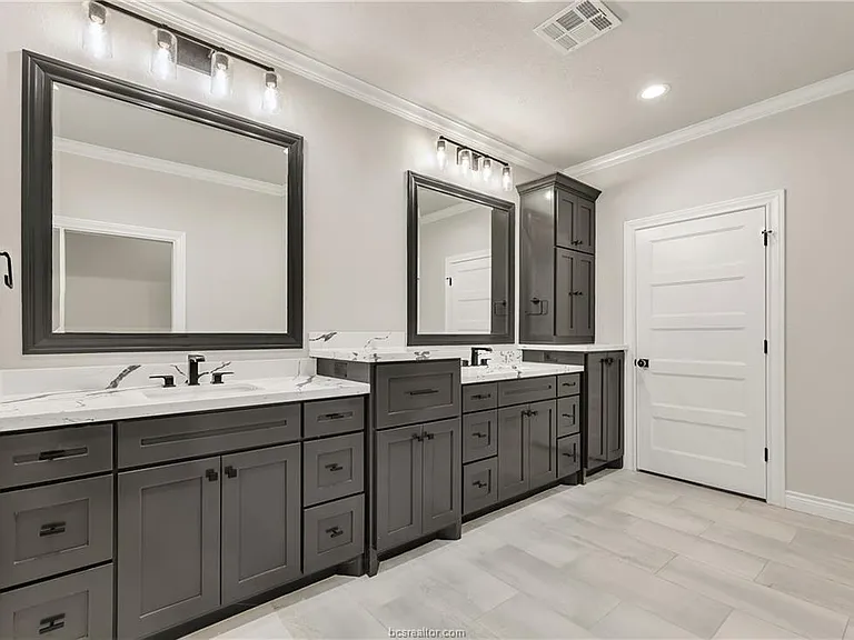 1736 Blanco Bend Dr — Photo 18