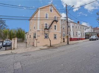 73 Trenton St, Providence, RI 02906