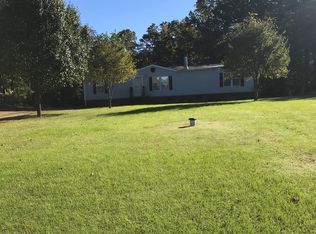 702 Loop Rd, Keeling, VA 24566