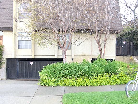 3rd image of 12731 Matteson Ave APT 5