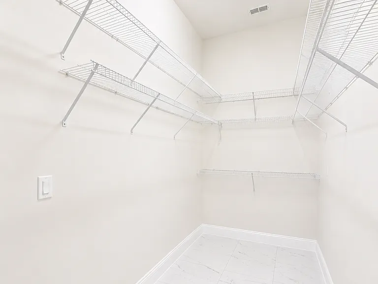 1636 Thoroughbred Dr — Photo 12