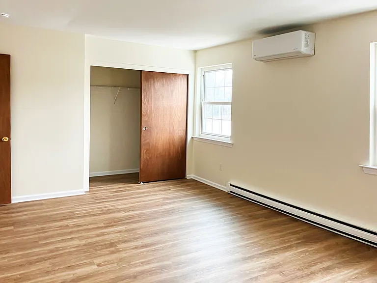21 Evelyn Ln — Photo 15