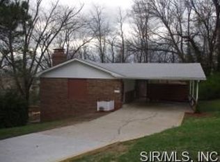 586 Watch Hill Rd, Collinsville, IL 62234