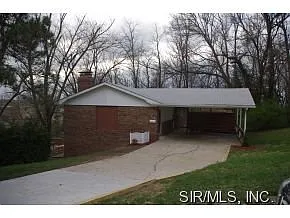 586 Watch Hill Rd photo 1