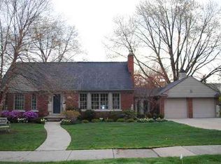 1168 Kensington Ave, Grosse Pointe, MI 48230