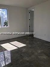 10125 NW 75th Ter — Photo 10