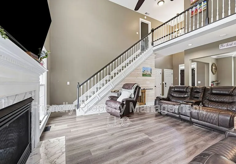 2714 Colton Dr — Photo 17