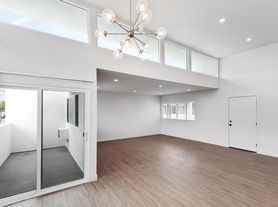 1117 S Bronson Ave