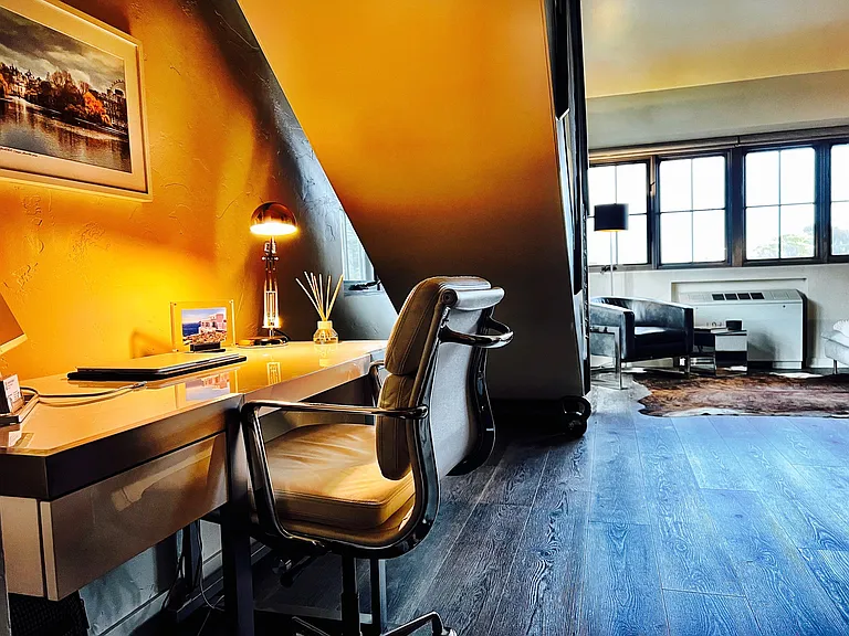 595 Munras Ave #202 — Photo 2