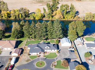 4500 Leonard Rd, Grants Pass, OR 97527