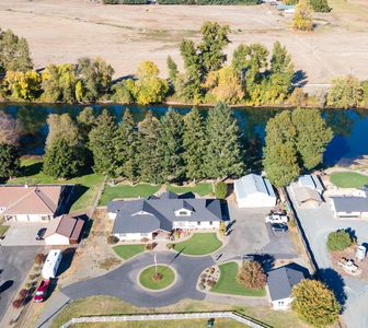 4500 Leonard Rd, Grants Pass, OR, 97527