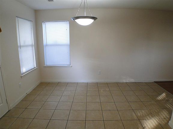 5th image of 8534 Village Hollow Ln