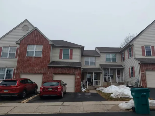 109 Royer Dr #2202, Collegeville, PA 19426